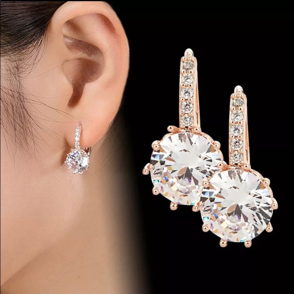 ✅🌹Rose Gold Crystal CZ Drop Earrings.